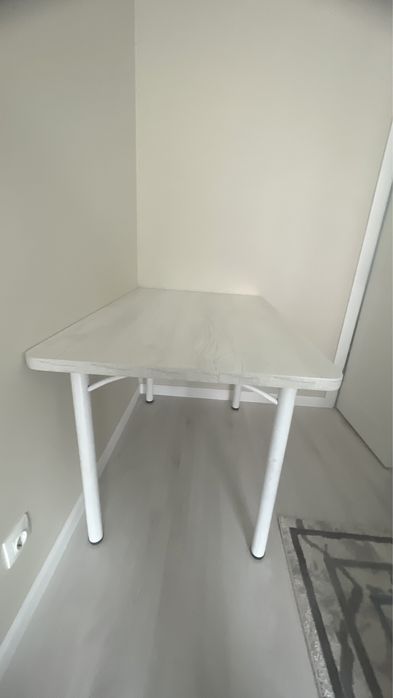 Продается кухонный стол