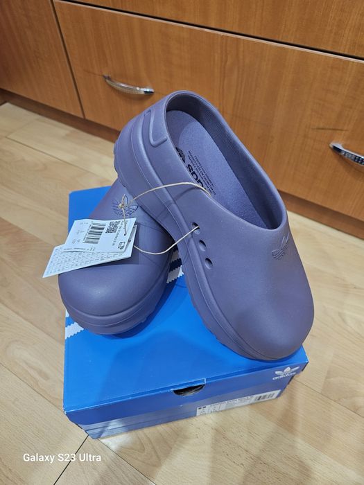 Saboți Adidas damă – noi, cu etichetă