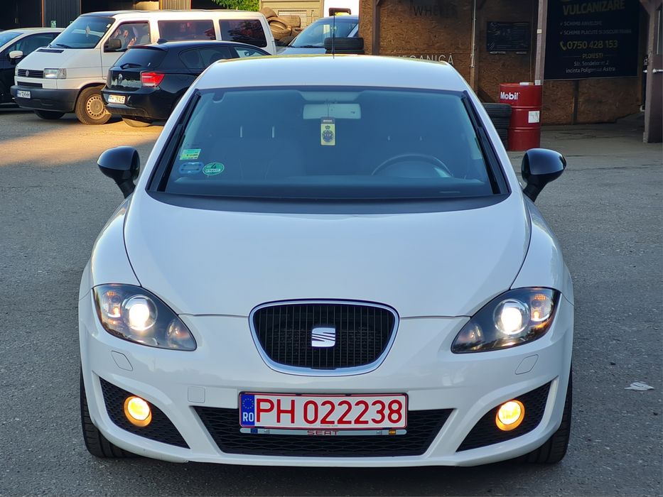 SEAT Leon 2013 — imagine 3