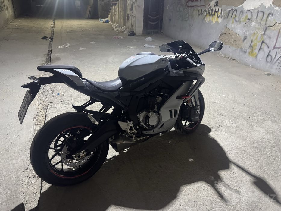 Cf Moto 675 SR-R. ВЛАДЕЛЕЦ