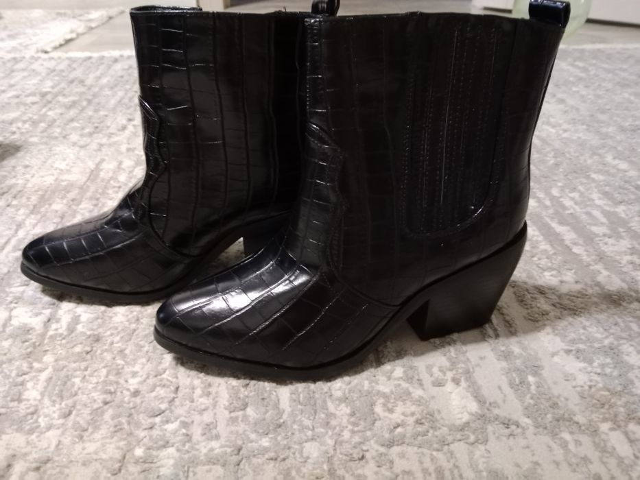 Продам новые казаки