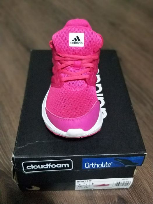 Pantofi sport Adidas
