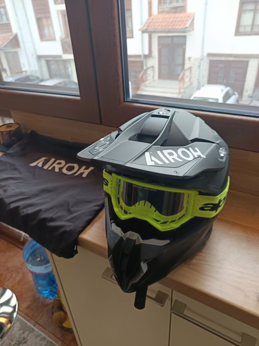 Каска Airoh Twist 3 ХЛ XL