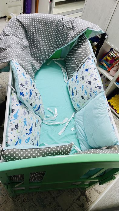 Детская кроватка