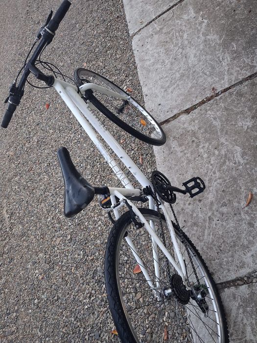 Vand bicicleta roti pe 28 inch