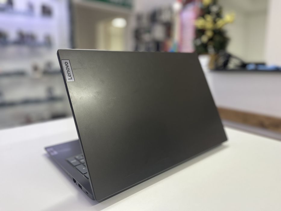 Ноутбук Lenovo