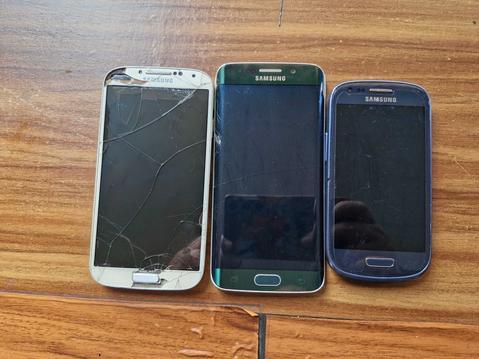 Стари смартфони.