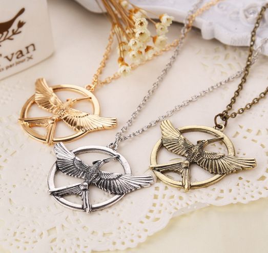 Колие от филма Игрите на глада 3 Сойка присмехулка Hunger Games Mockin