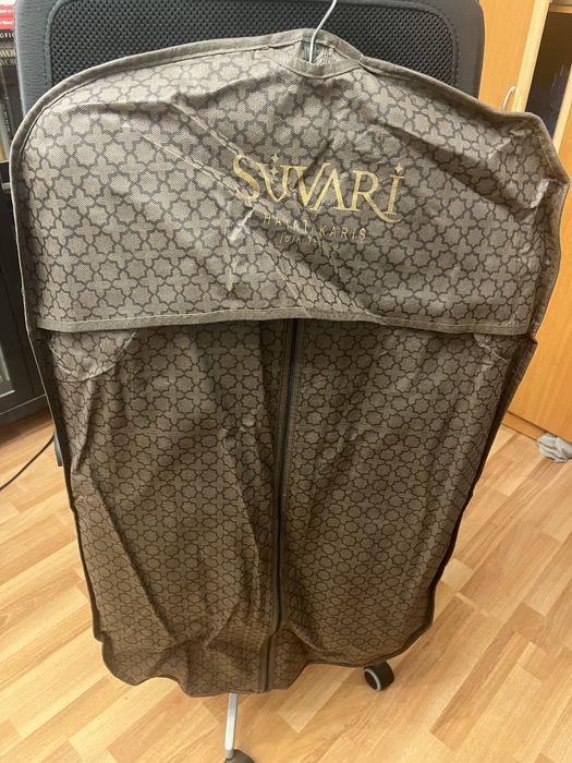 Costum Suvari purtat o singura data