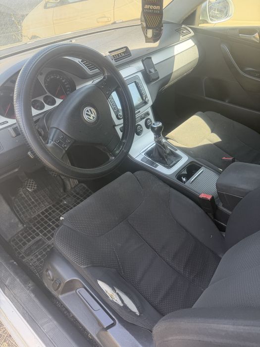 Dezmembram VW Passat 1,9 2007