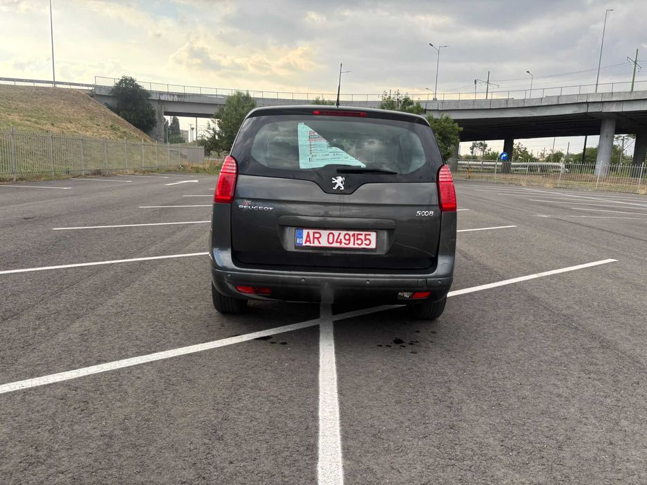 PEUGEOT 5008 2013 — imagine 5