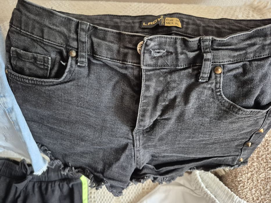 Къси дънкови панталонки