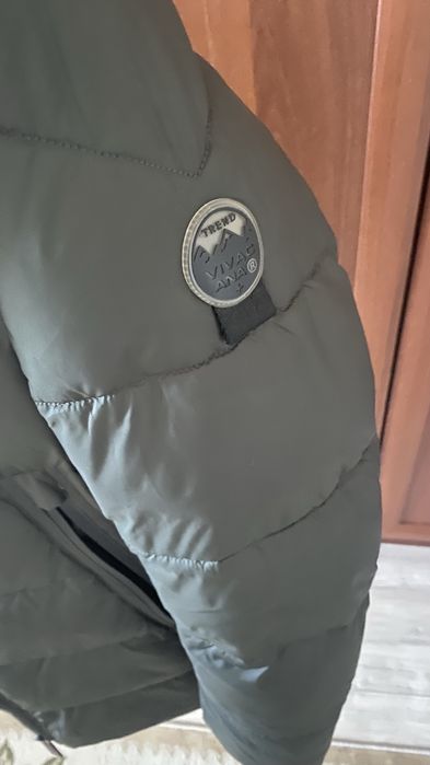 Продам зимнюю куртку