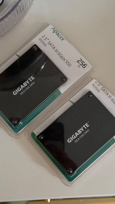 Продам SSD диск 256гб