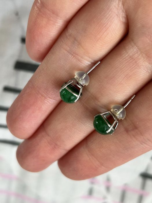 Серьги с изумрудом на золоте