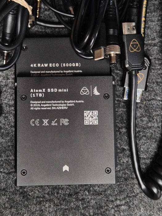 Atomos Shogun Ultra + Екстри + 1TB + 500GB