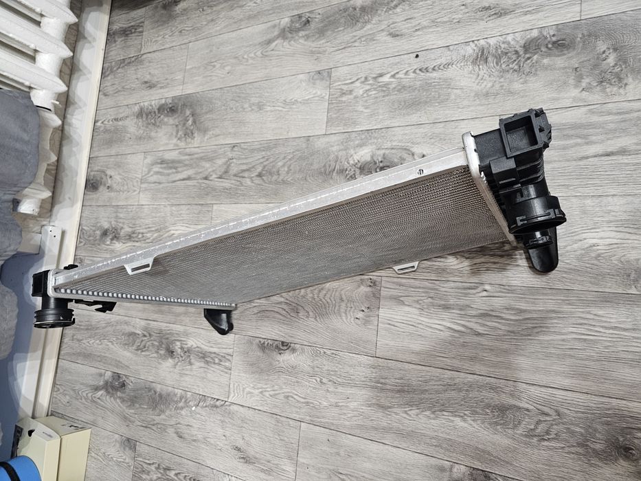 Радиатор двигателя w212