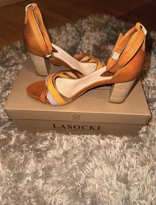 Sandale elegante cu toc