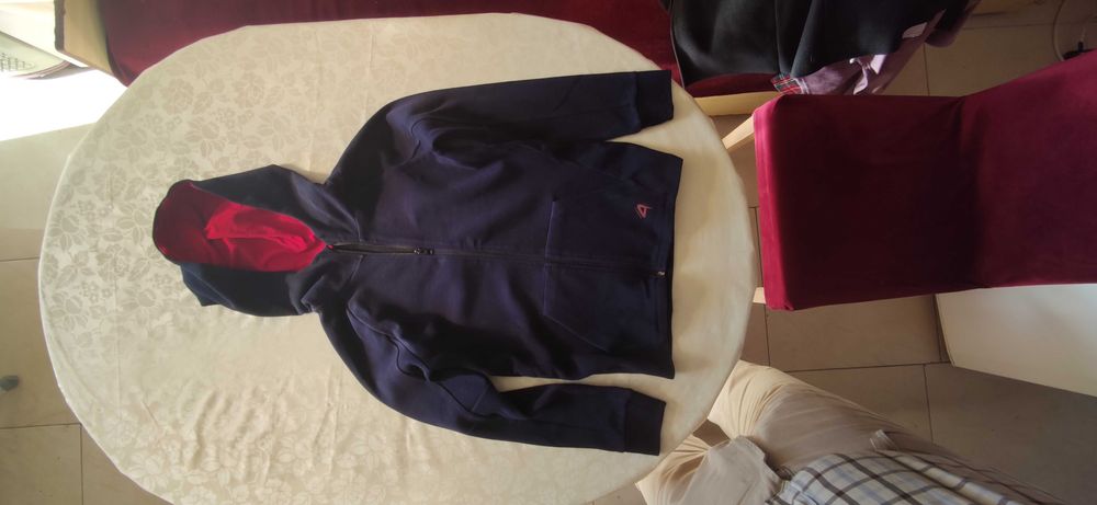 3 бр. суичъри, панталон, клин, тениска д. ръкав за 9 г. и за 10 г.