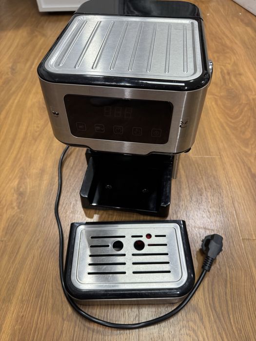 Cafetiera BEEM -CM5403EA-GS