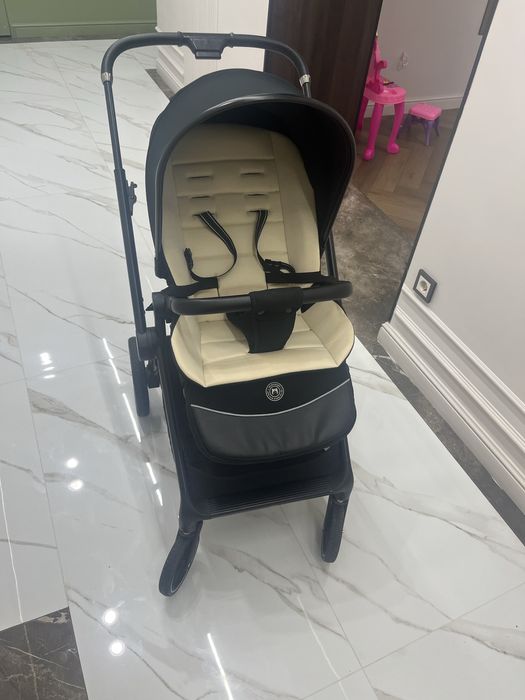 Продам коляску 3 в 1
