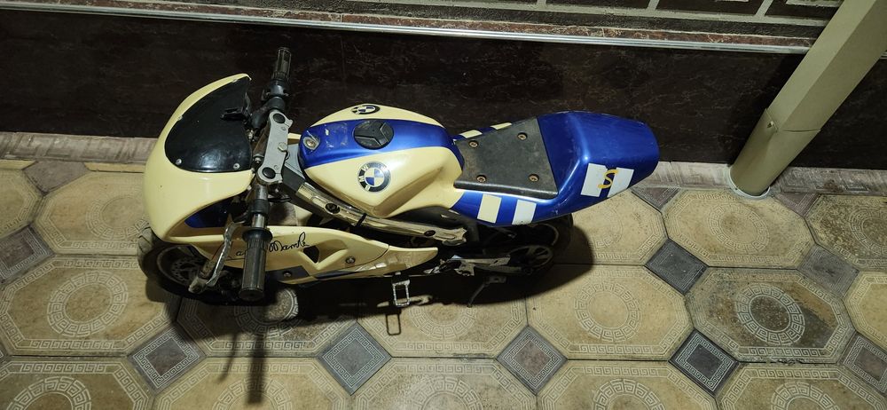 Мини мотоцикл в хорошем состояние