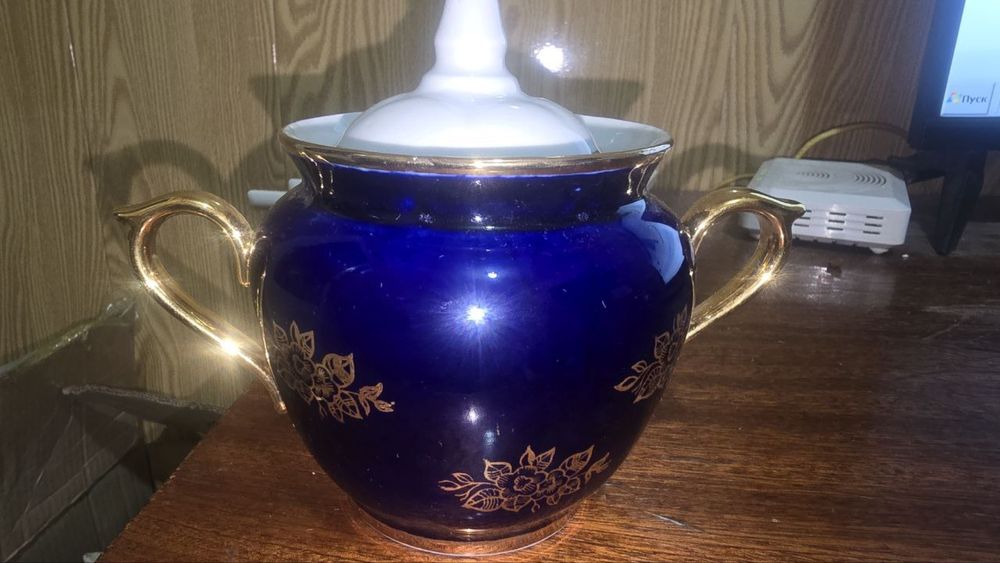 Набор чайник и сахарница чешский кобальт