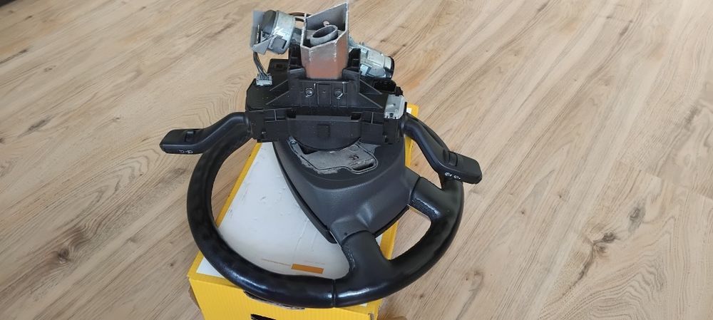 Мултифункционален волан с аербег airbag и лентов кабел + лост за мигач