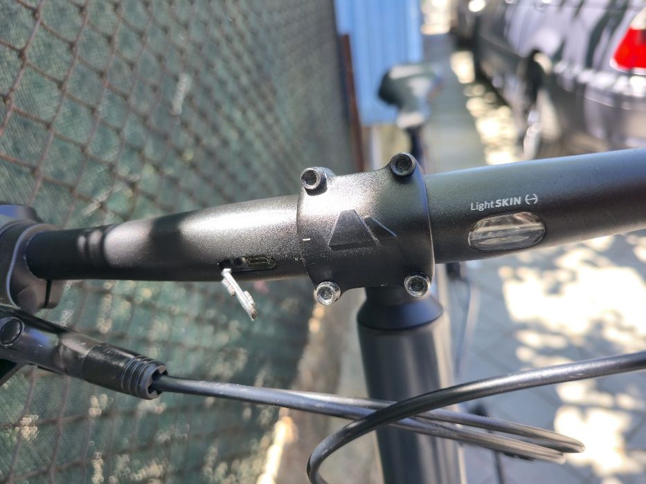 Canyon Commuter Алуминиев хибрид велосипед 8 скорости вътрешни с ремък задвижване Карбонова вилка 28 цола L размер
