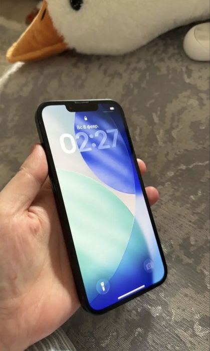 Срочно продам Айфон 13