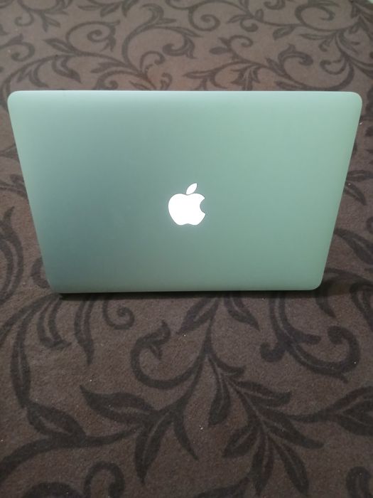 Nomi Mac Book Air  Holat yangi.