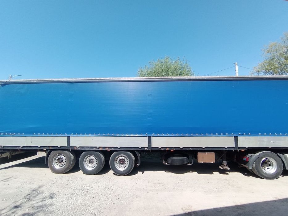 Прицеп Schwarzmuller Сотилади