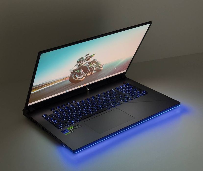 Asus Rog Strix G18 i9- 13980HX RTX 4060 full