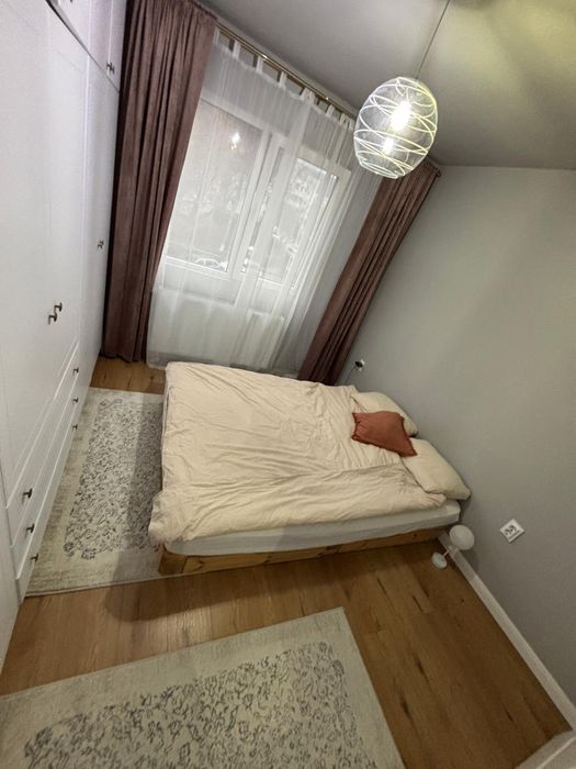 Vand sau schimb apartament cu 3 camere, cu unul nefinisat mai mare
