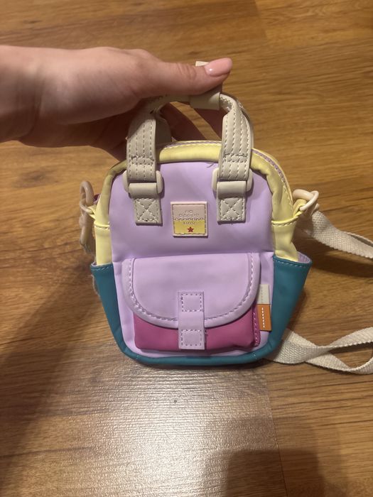 Детска чантичка на ЗАРА 10евро , малка е, чисто нова, не е използвана