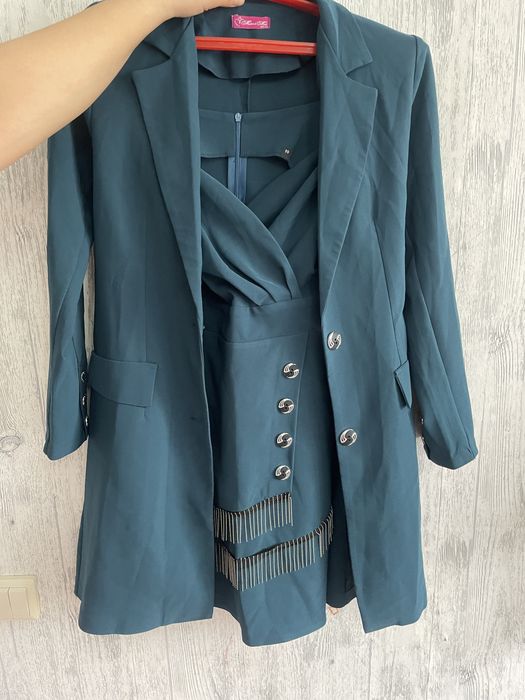 Костюм двойка новый