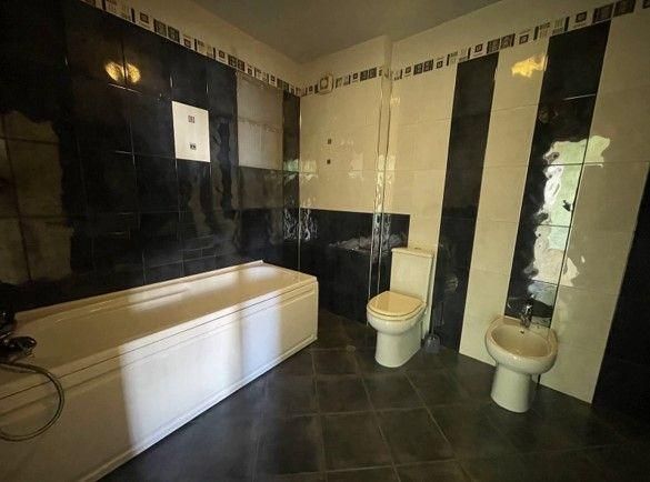 Дава се под наем Къща в Пловдив, Център - 582 кв.м за 2396.49 € - Снимка #6