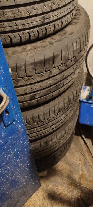 Continental 225 60 18