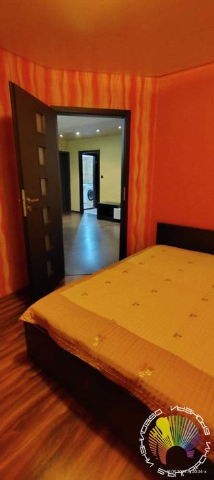 Дава се под наем Многостаен апартамент в Бургас, Изгрев - 100 кв.м за 612 € - Снимка #13