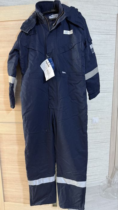 Продам комбинезон мужской