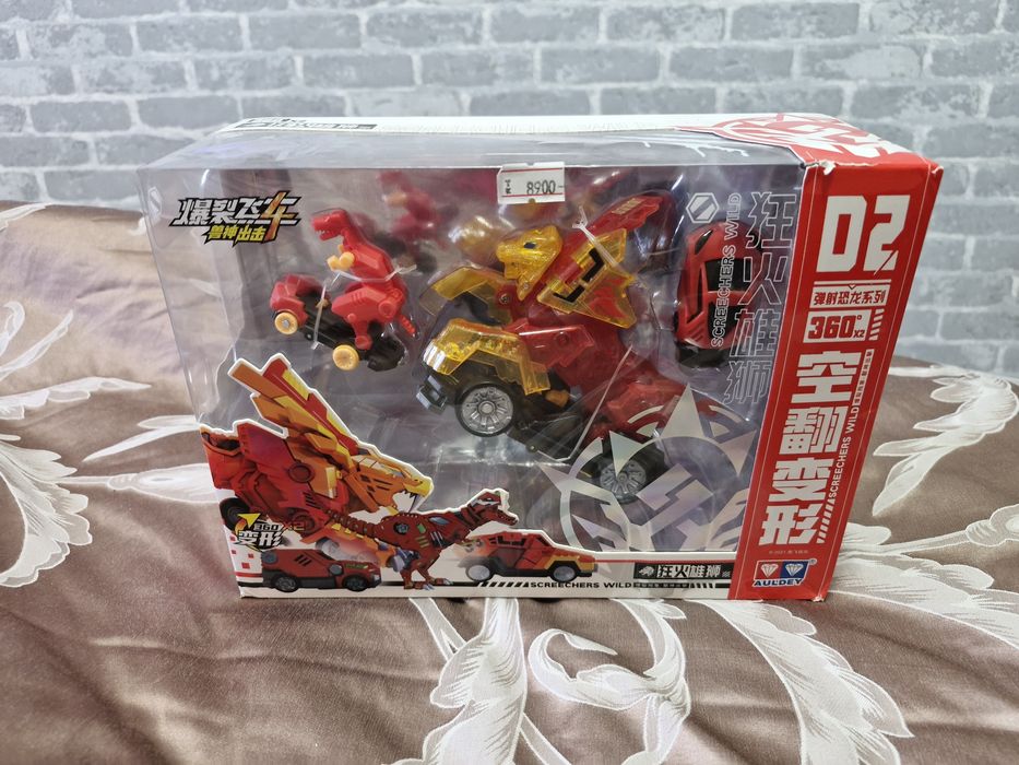 Продам игрушки Screechers Wild