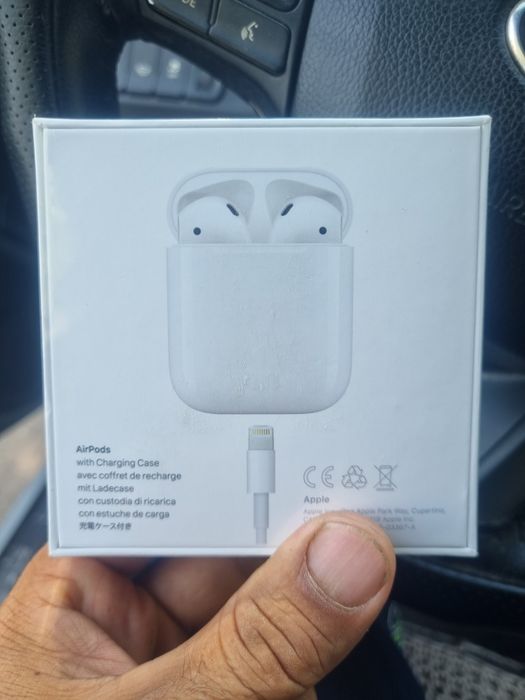 Продам срочно AirPods
