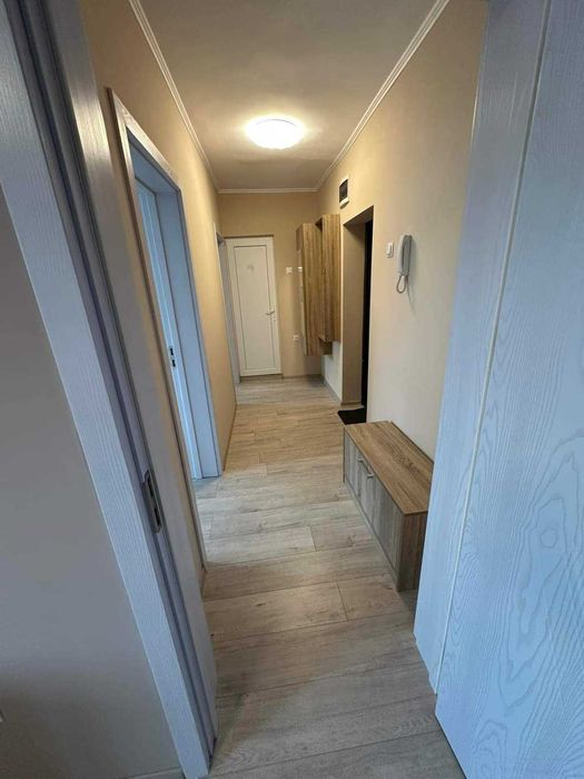 Дава се под наем Тристаен апартамент в Добрич, ЖП Гара - 80 кв.м за 306 € - Снимка #10