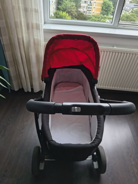 Carut Landou Graco  pliabil 1-7luni + hăinuțe 1-6 luni aproape noi