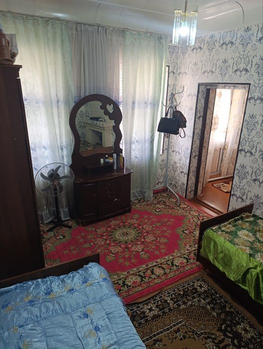 Срочно уй сотилади