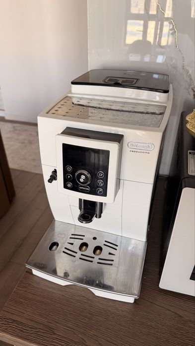 Кофемашина Delonghi
