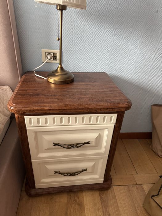 Тумба прикроватная