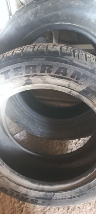 Шины всесезонные продам