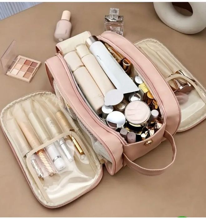 Макияжная сумочка