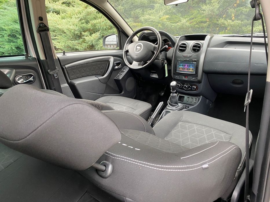 Dacia Duster navigatie/175000km